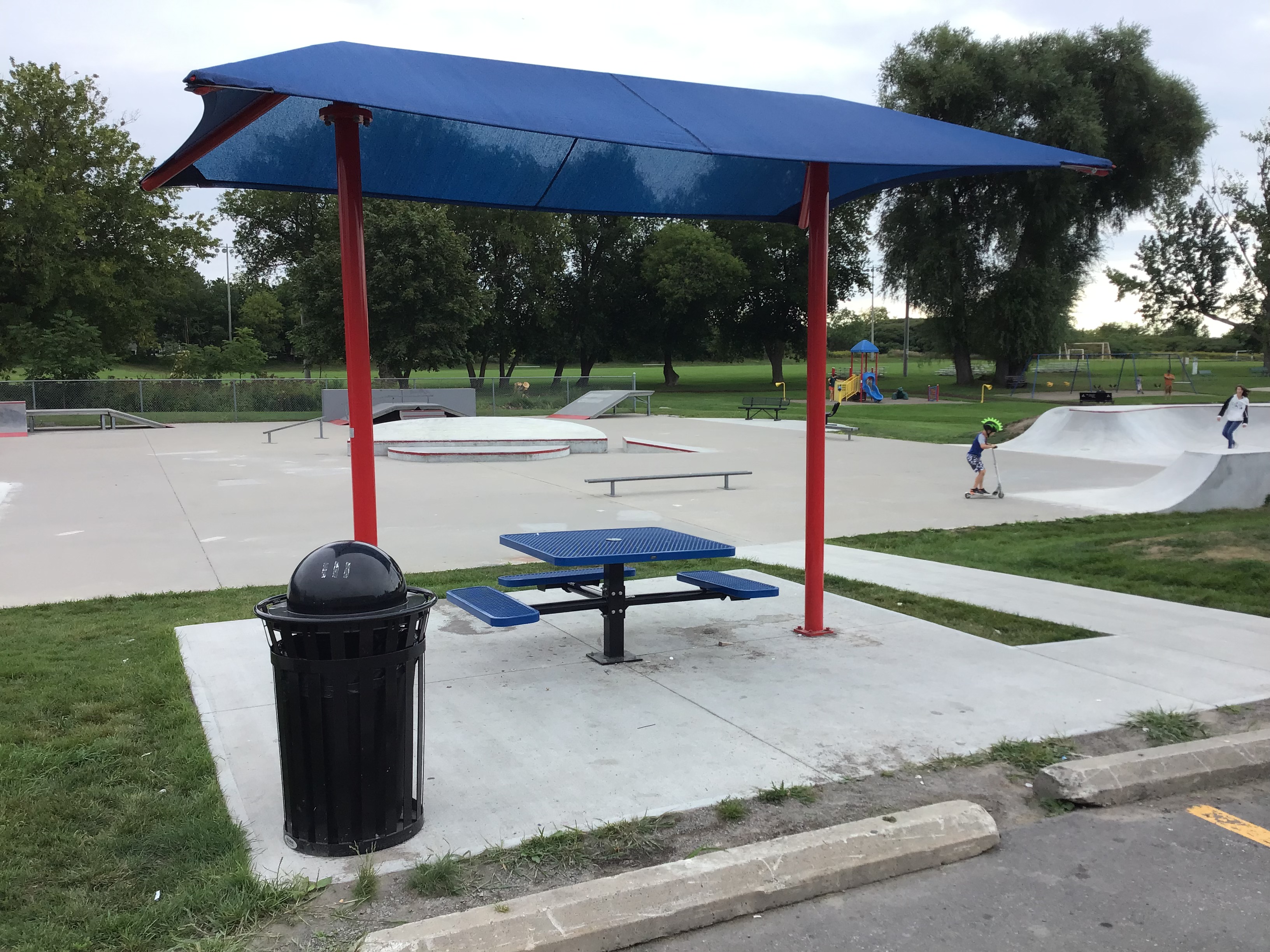 SKATEBOARD SHADE SHELTER